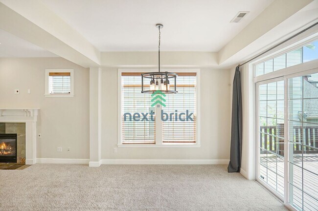 Foto del edificio - Stunning 3 Bed 2.5 Bath for Rent in Issaquah!