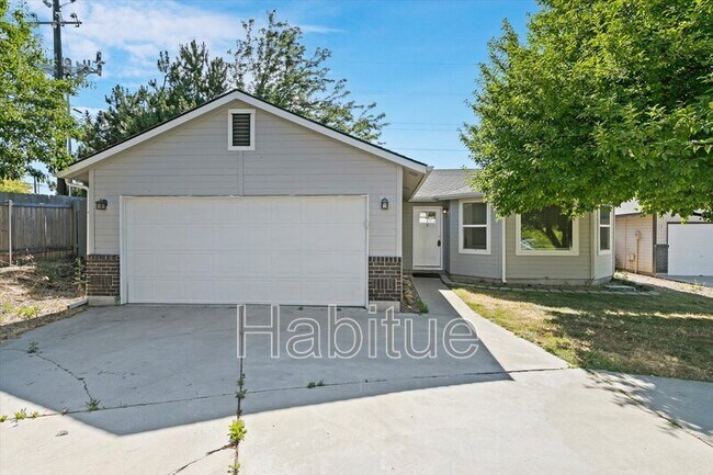 Foto del edificio - 2041 E Oakridge Ct