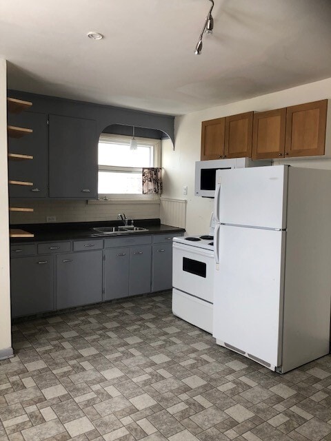 Building Photo - 0 Bed 0 Bath Unit in Olds, AB