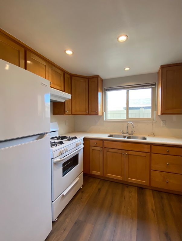 Building Photo - 7928 Virginia St