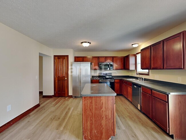 Foto del edificio - 231 Oakford St