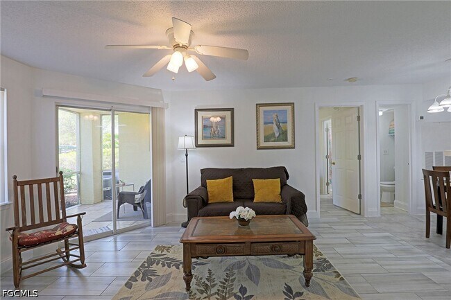 Foto del edificio - 12640 Equestrian Cir