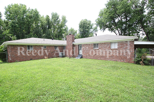 Foto del edificio - 3356 Manning Dr