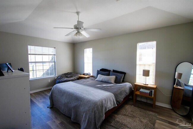 Foto del edificio - 5426 Fawn Ridge Dr