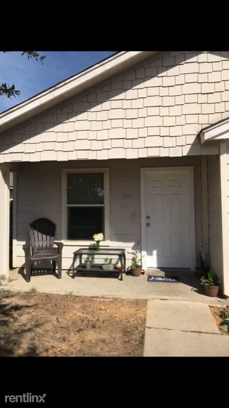 Foto del edificio - 4 br, 2 bath House - 11811 Mohawk Dr