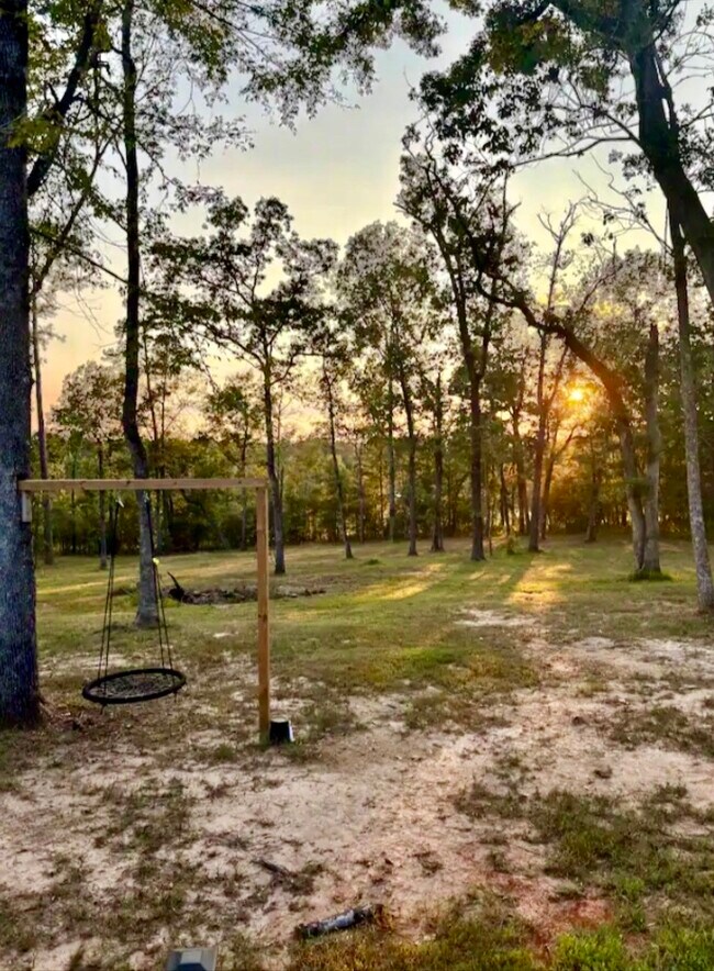 Building Photo - 373 Saddle Surrey Rd