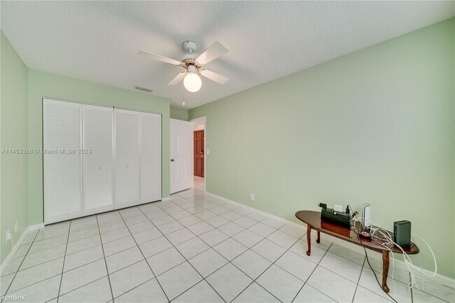 Foto del edificio - 4 br, 2.5 bath House - 360 NW 107th Ave
