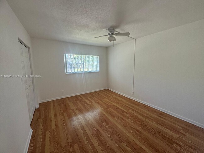 Foto del edificio - 4820 NW 9th Dr