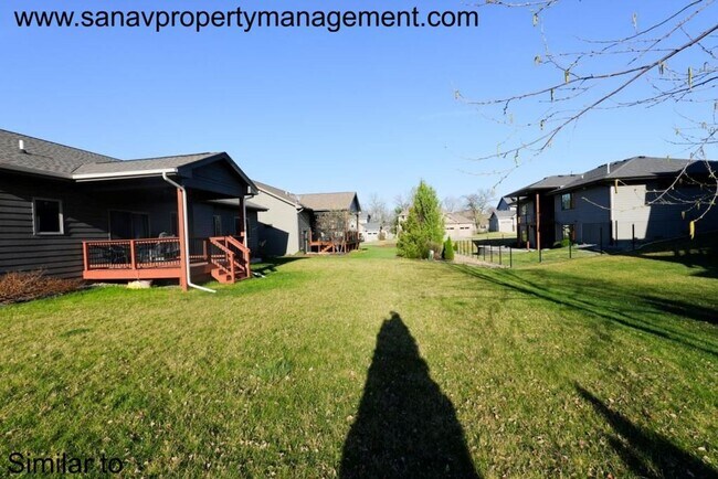 Foto del edificio - 14820 Horton Ave