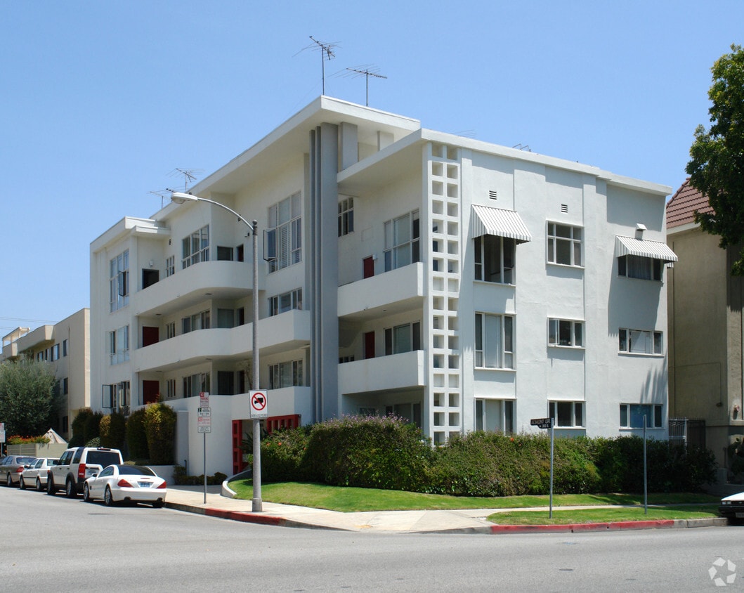 330 S Almont Dr, Los Angeles, CA 90048 Apartments in Los Angeles, CA