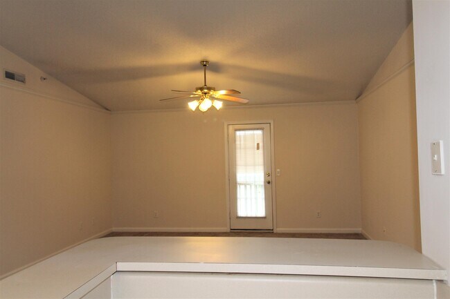 Foto del edificio - 1225 Tryon St