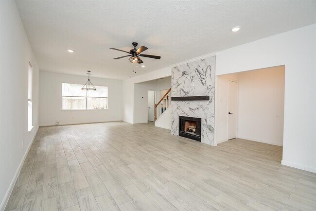 Foto del edificio - 1510 Plumwood Dr