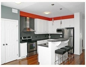 Building Photo - 108 Furness Way