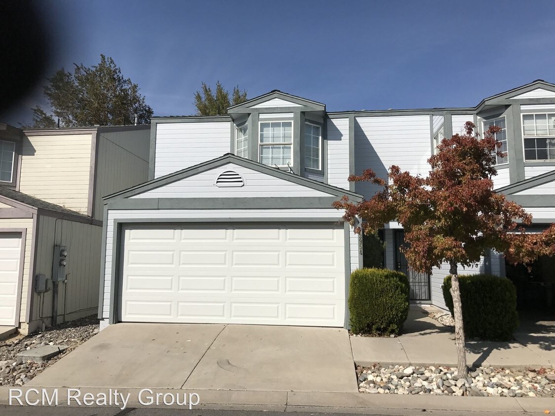 Primary Photo - 3954 Village Dr