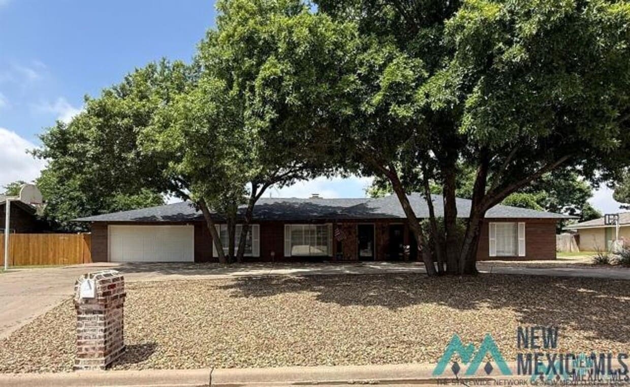 Primary Photo - 1808 Avondale Blvd