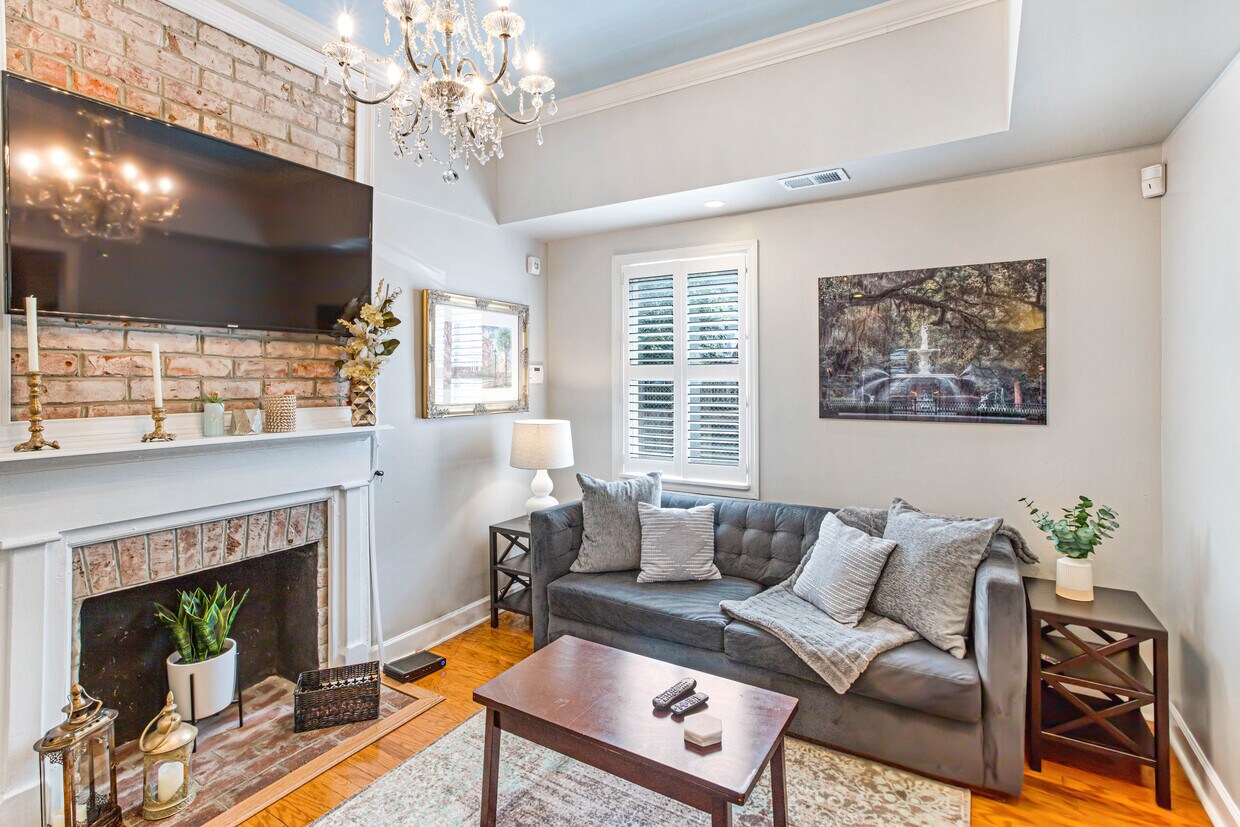 Foto principal - 109 E Park Ave