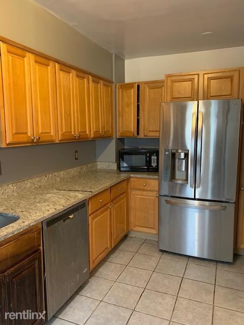 Building Photo - 3 br, 1.5 bath Townhome - 1537 Shadyside Rd