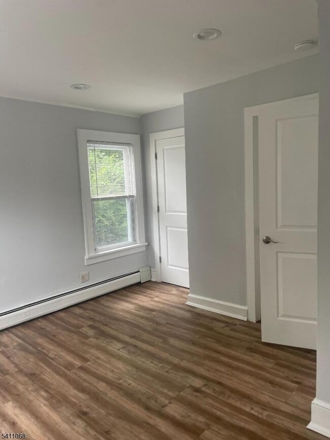 Building Photo - 897 Springfield Ave