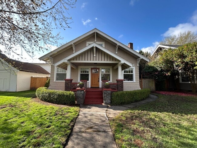 Building Photo - Amazing Puyallup Craftsman Available NOW
