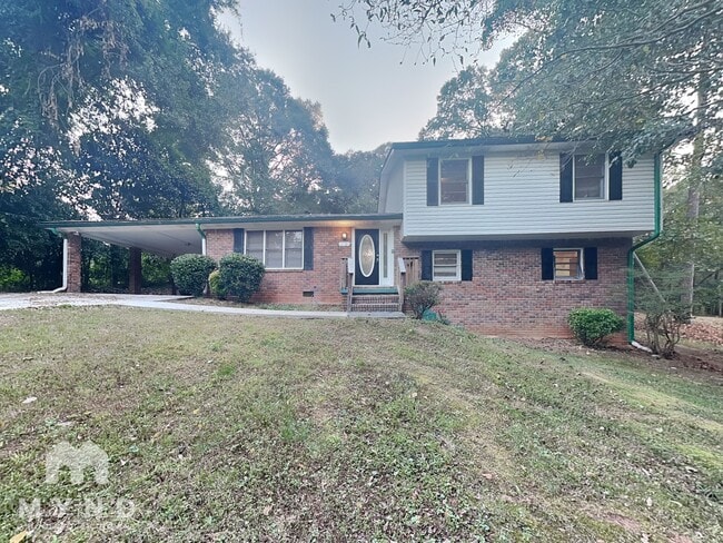 Building Photo - 3726 Panola Rd