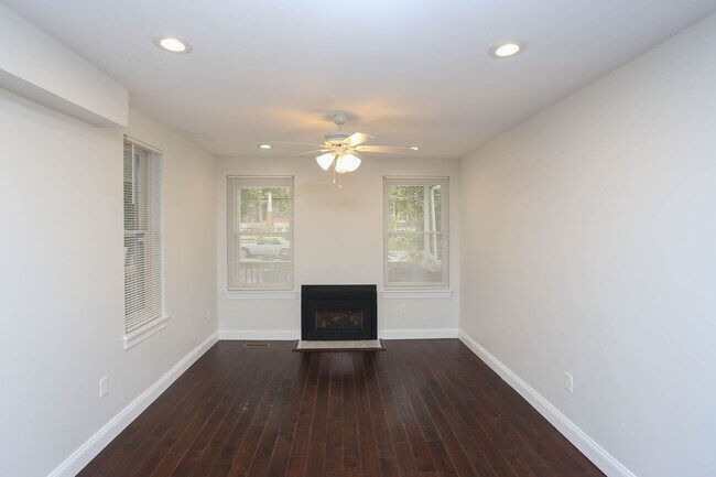 Foto del edificio - 619 E 35th St