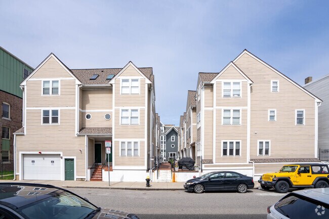 122-136 W 7th Street is located in South Boston. - Tudor Commons