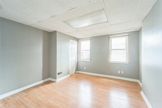 Foto del edificio - 3818 Mount Pleasant Ave