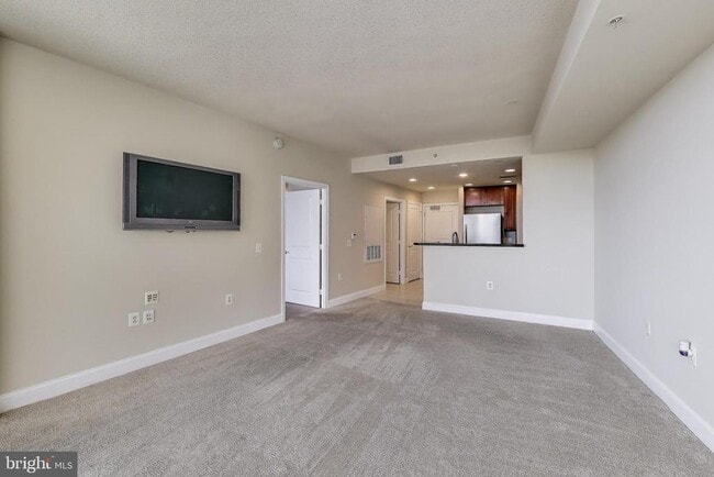 Building Photo - 3650 S Glebe Rd