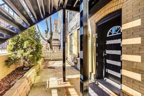 Foto del edificio - 1730 W Beach Ave