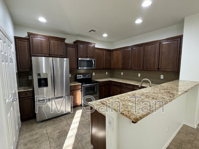 Foto del edificio - 3608 E Larson Ln