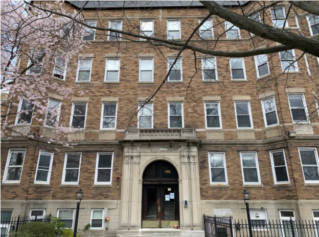 Foto del edificio - 195 Park Dr