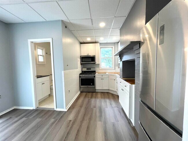 Foto del edificio - 132 Magnolia Ave