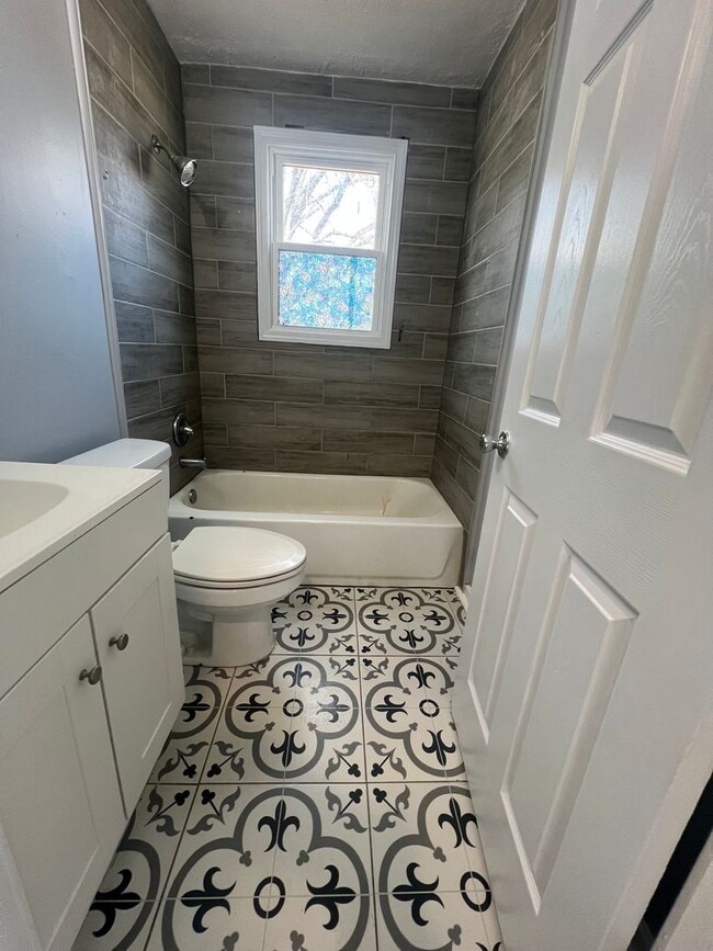 Photo - 4000 Churchman Ave House