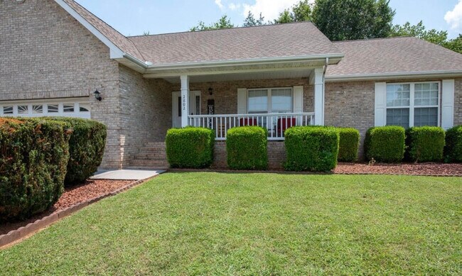 Building Photo - 2802 Country Meadows Ln