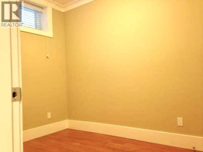 Building Photo - 8XX W 61st Ave