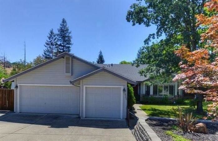 Primary Photo - 825 Mt Rainier Way, El Dorado Hills, CA 95762