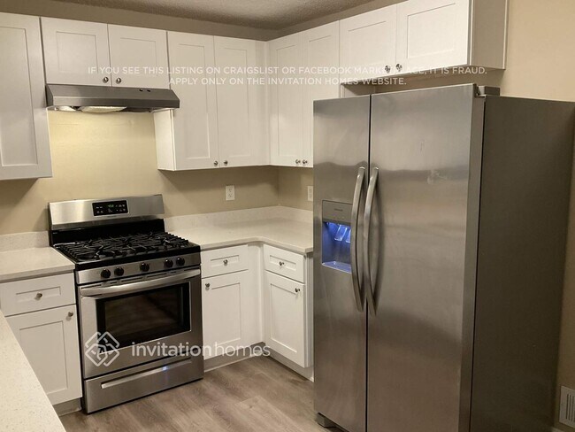 Building Photo - 3607 Memorial Pkwy NW