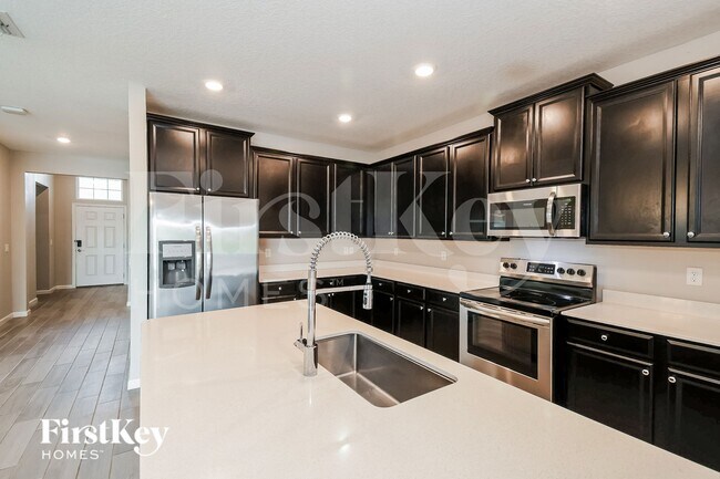 Building Photo - 7432 Rock Brook Dr