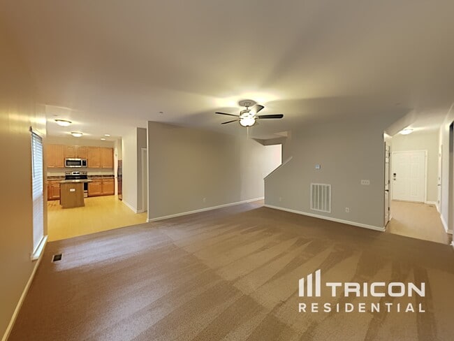 Building Photo - 4620 Van Leer Ct
