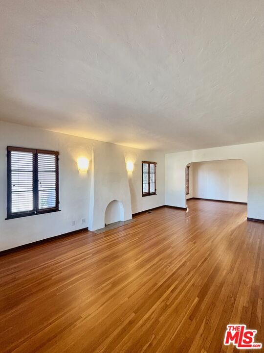 Foto del edificio - 2439 W Silver Lake Dr