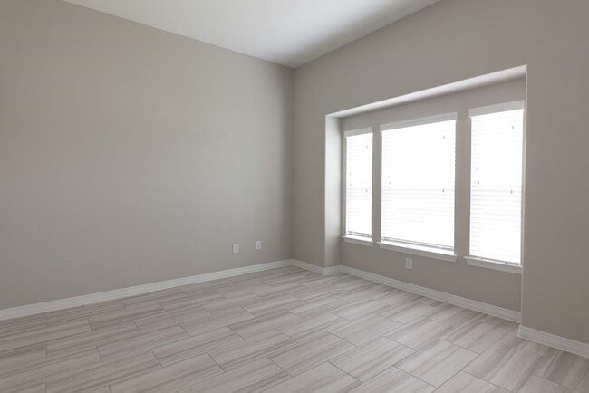 Building Photo - 22138 Grand Mist Dr