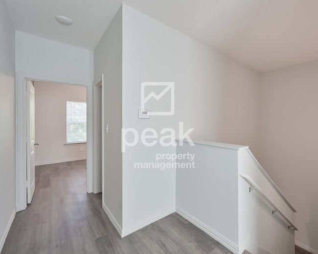 Building Photo - $1450! BEAUTIFUL 2 Bedroom in FORT WORTH!