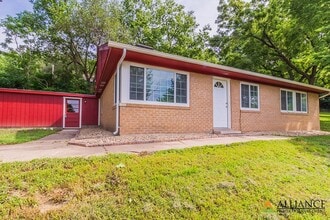 Building Photo - 1312 N 8th St