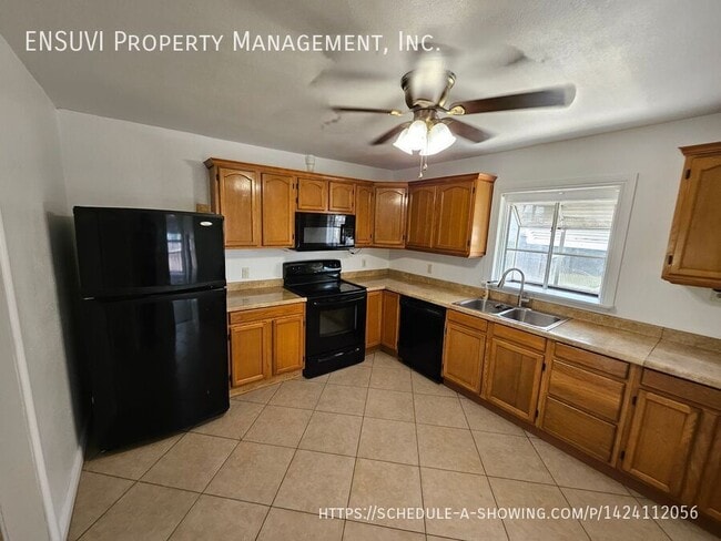 Foto del edificio - 3466 Pine St