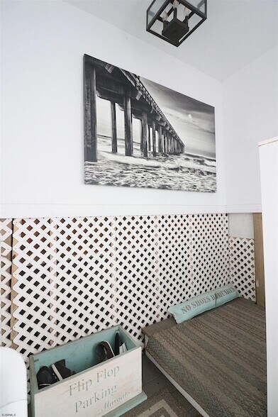 Foto del edificio - 9505 Monmouth Ave