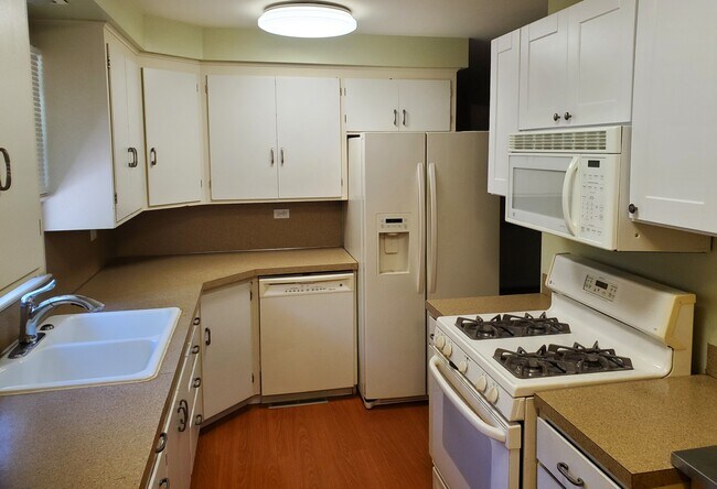 Kitchen 2 - 1019 N 19th St