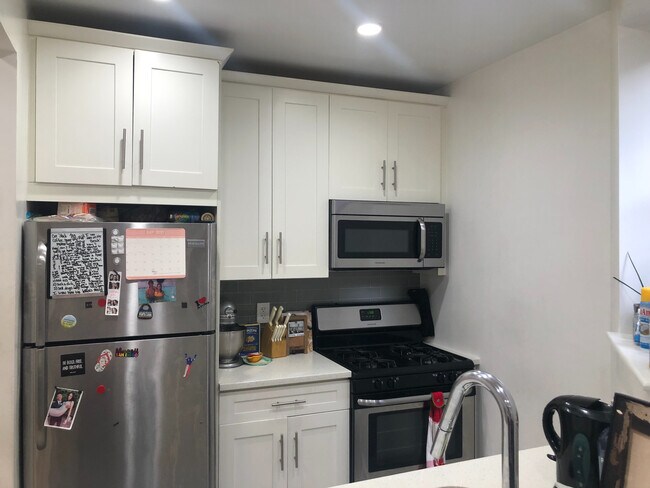 Foto del edificio - 28 W 132nd St