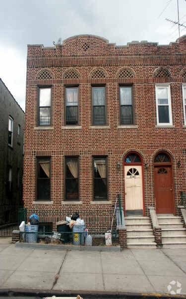 Primary Photo - 2249 Newbold Ave