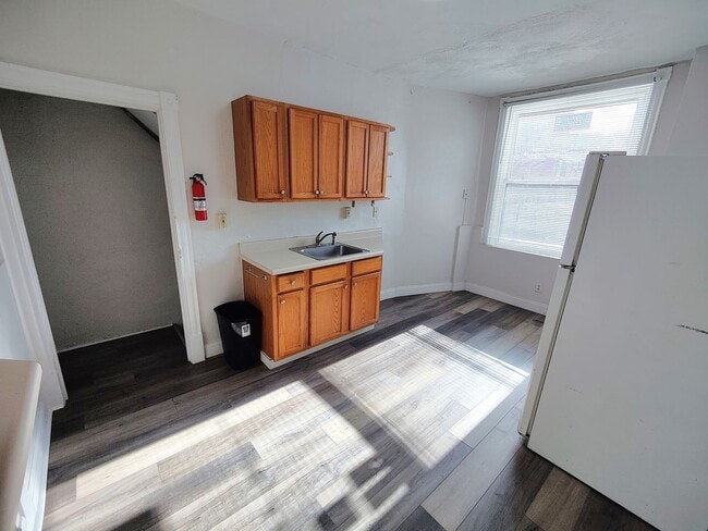 Foto del edificio - 2423 Wrights Wy