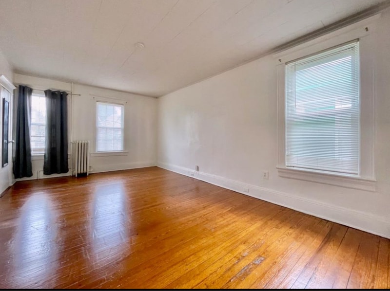 Primary Photo - 163 Glenwood Ave